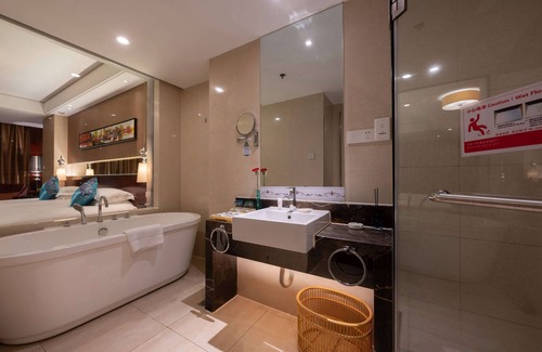 Zhangdian District Hotel | Ramada Zibo