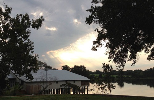 Buffalo Resort | ★ Ranch located on 67 Acres with Lakehouse and Rustic Event Center★