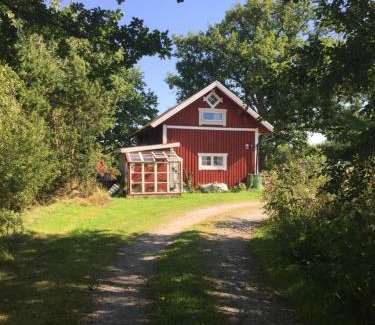 Stora Mellosa Bed & Breakfast | Ranch Mörby