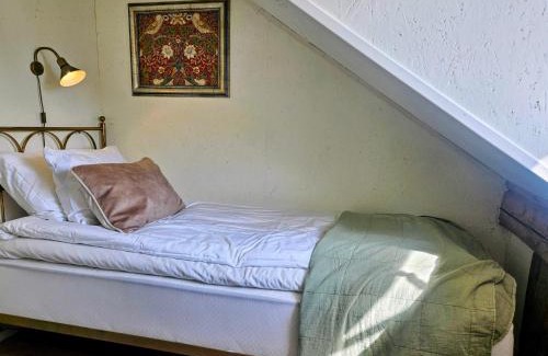 Stora Mellosa Bed & Breakfast | Ranch Mörby