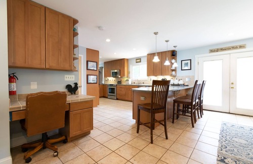 Simpsonville House | Rancher, pets welcome, Wash/Balt/Annplis family friendly Pool table, deck, river