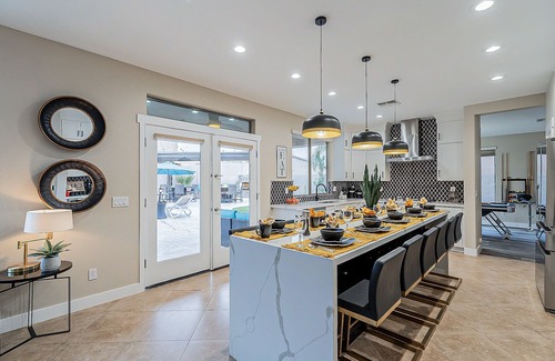 Thunderbird Industrial Airpark House | RARE 8BR/5.5 Bathroom w/250k backyard, HEATED POOL, Arcade & Billiards-SC