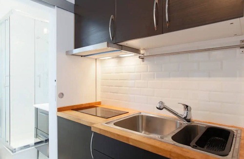 Saint-Thomas-d'Aquin Bed & Breakfast | Rare Apt in the heart of Paris: 10min walk to the Louvre