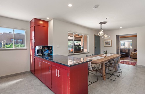 South Capitol House | Rare Gem in Santa Fe 2-bedroom, with AC, Wi-Fi
