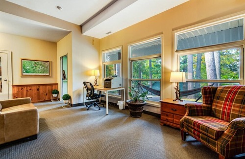Dwight Ski Chalet | Rare Muskoka Chalet Suite - B6