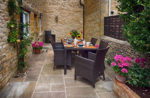 Stow-on-the-Wold Cottage | Rathbone Cottage