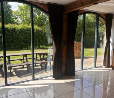 Towcester House | Rats Retreat at Tove Valley Cottages