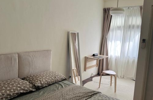 Zhongzheng House | RB house 2 min walk metro guting 55 inch smart TV 3 floors Lo-fi style house