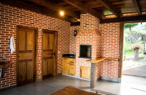 Pomerode Villa | Recanto Kuglin, Casa Enxaimel junto a natureza