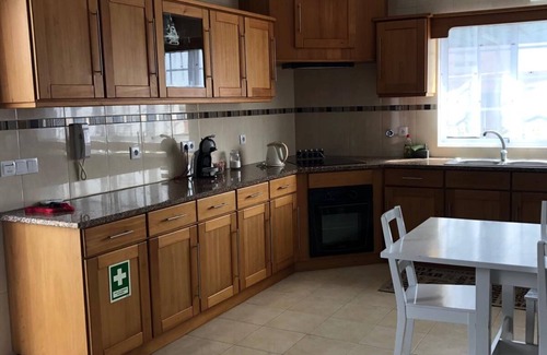 Faja de Baixo House | Recent villa, located in a quiet residential area, 2km from the center