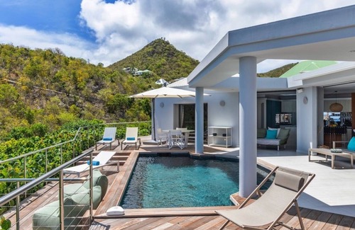 Flamands Villa | Recently Renovated Contemporary 3 BDRM Villa w Pool