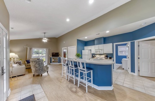 Fairfield Harbour House | Recreation usage included with rental. Just 10 miles to downtown New Bern!