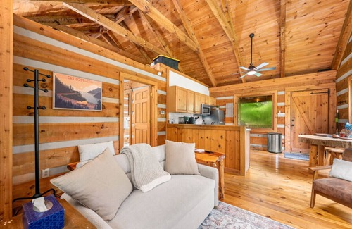 Nashville Cabin | Red Cedar Log Cabin in Nashville