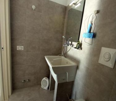 Montecorvino Rovella Apartment | Red House- Camera per quattro