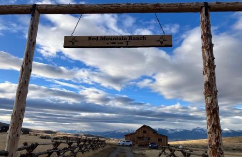 Stevensville House | Red Mountain Ranch- Bitterroot Mountain Views