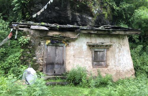 Gosainkund House | Red Panda Homestsy