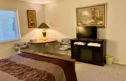 Regional District of Nanaimo House | Red Robe B&B