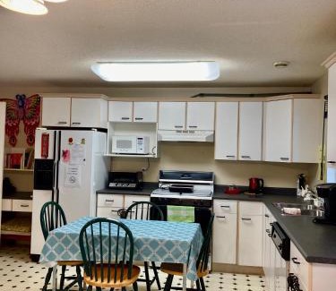 Regional District of Nanaimo House | Red Robe B&B