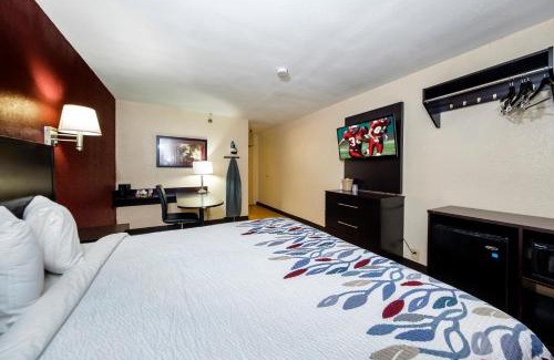 Northside Hotel | Red Roof Inn Jacksonville - Cruise Port