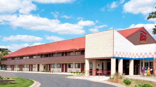 Thurston Hotel | Red Roof Inn PLUS+ Ann Arbor - U of Michigan North