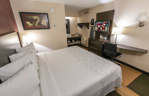 Dublin Hotel | Red Roof Inn PLUS+ Columbus - Dublin