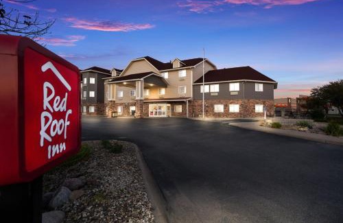 Council Bluffs Hotel | Red Roof Inn & Suites Omaha - Council Bluffs