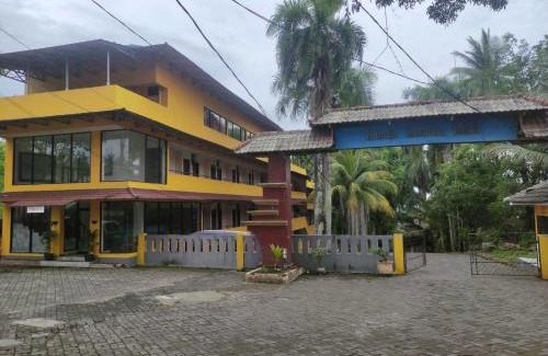 Cikakak Hotel | RedDoorz at Hotel Kumala Pelabuhanratu