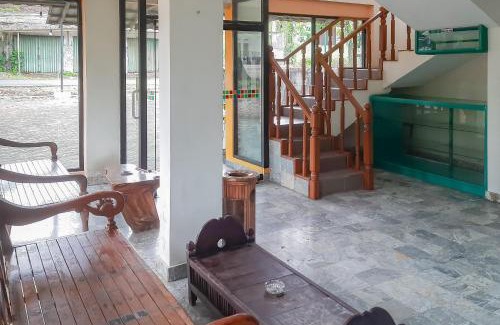 Cikakak Hotel | RedDoorz at Hotel Kumala Pelabuhanratu