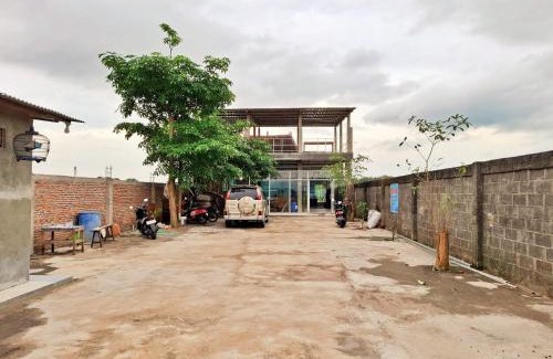 Banaran Hotel | RedDoorz at Sekar Tanjung Homestay Sukoharjo