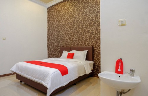 Palu House | RedDoorz @ Jalan Pattimura Palu