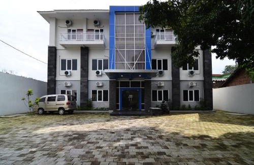 Surakarta House | RedDoorz near Museum Keraton Surakarta