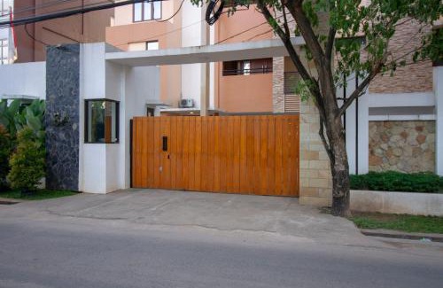 Ciputat House | RedDoorz Plus @ CBD Bintaro