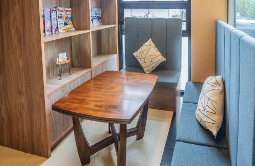 San Jose Hotel | RedDoorz Plus @ Hotel Platinum Occidental Mindoro