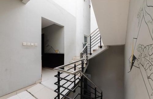 Kebon Kacang House | RedDoorz Plus near Grand Indonesia Jakarta