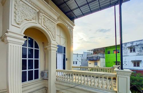 Bungo Hotel | RedDoorz Syariah at Sungai Pinang Muara Bungo