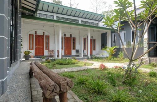 Wonosobo Hotel | RedDoorz Syariah @ Jalan Dieng Wonosobo 2