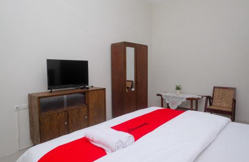 Klaten Selatan Hotel | RedDoorz Syariah near Stasiun Klaten