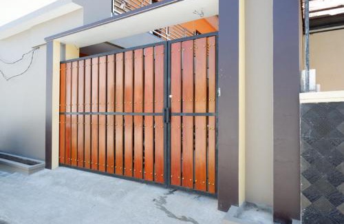 Tegal House | RedDoorz Syariah near Stasiun Tegal