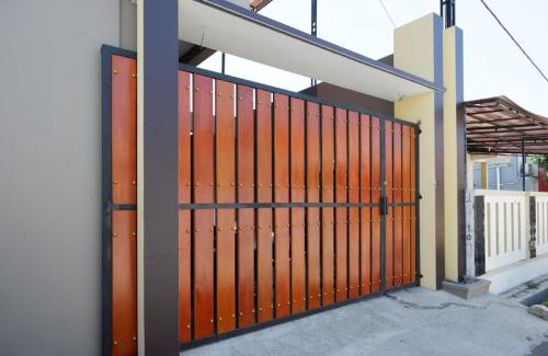 Tegal House | RedDoorz Syariah near Stasiun Tegal