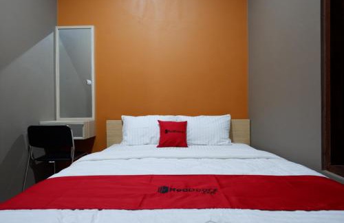 Tegal House | RedDoorz Syariah near Stasiun Tegal
