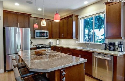 Education Hill House | Redmond Hideaway Home - spacious, quiet, and close to everything!