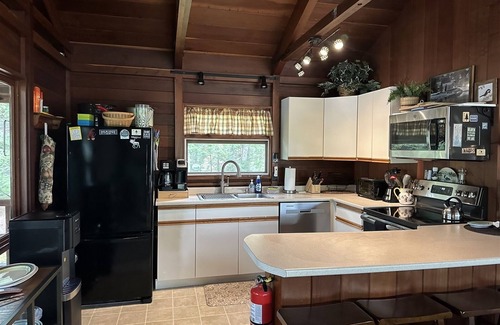 Camden Cabin | REDWOOD CABIN - Town of Camden - Megunticook Lake