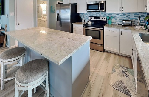 Jamaica Beach House | Reel Paradise | Pet Friendly, Waterfront, Pool!