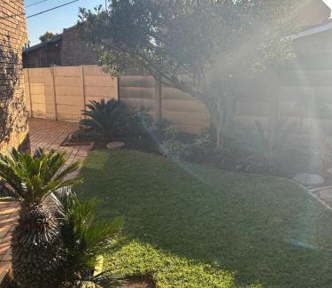 Boksburg House | Reen's Guest House