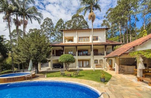 Carapicuiba House | Refúgio de Alto Padrão na Granja Viana