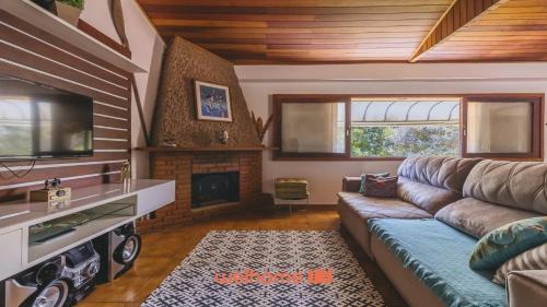 Vila Paula House | Refúgio de montanha com lazer completo em Atibaia