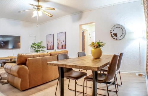 Secunda Apartment | Refresh at Wolseley