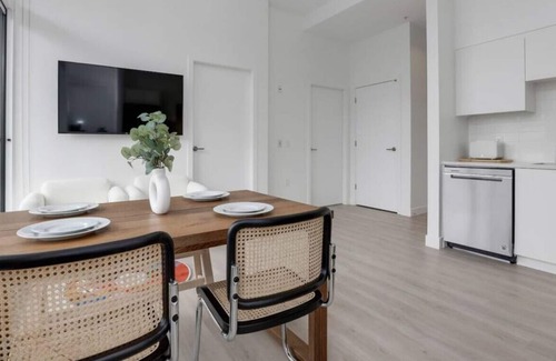 Fraserview House | Refreshing & New 3-Bedroom Vancouver Townhouse