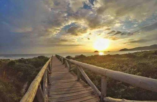 Governador Celso Ramos Apartment | Refugio de Palmas Sc 600mt da praia, banheira, piscina, rede
