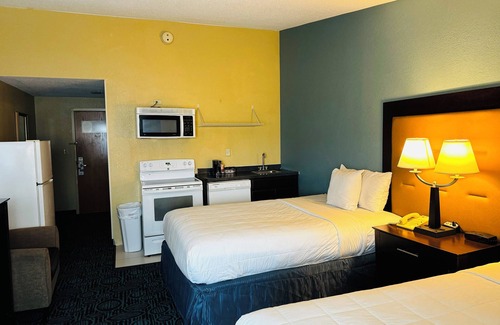 Gilman House | Regency Inn and Suites - No Smoking Double Bed